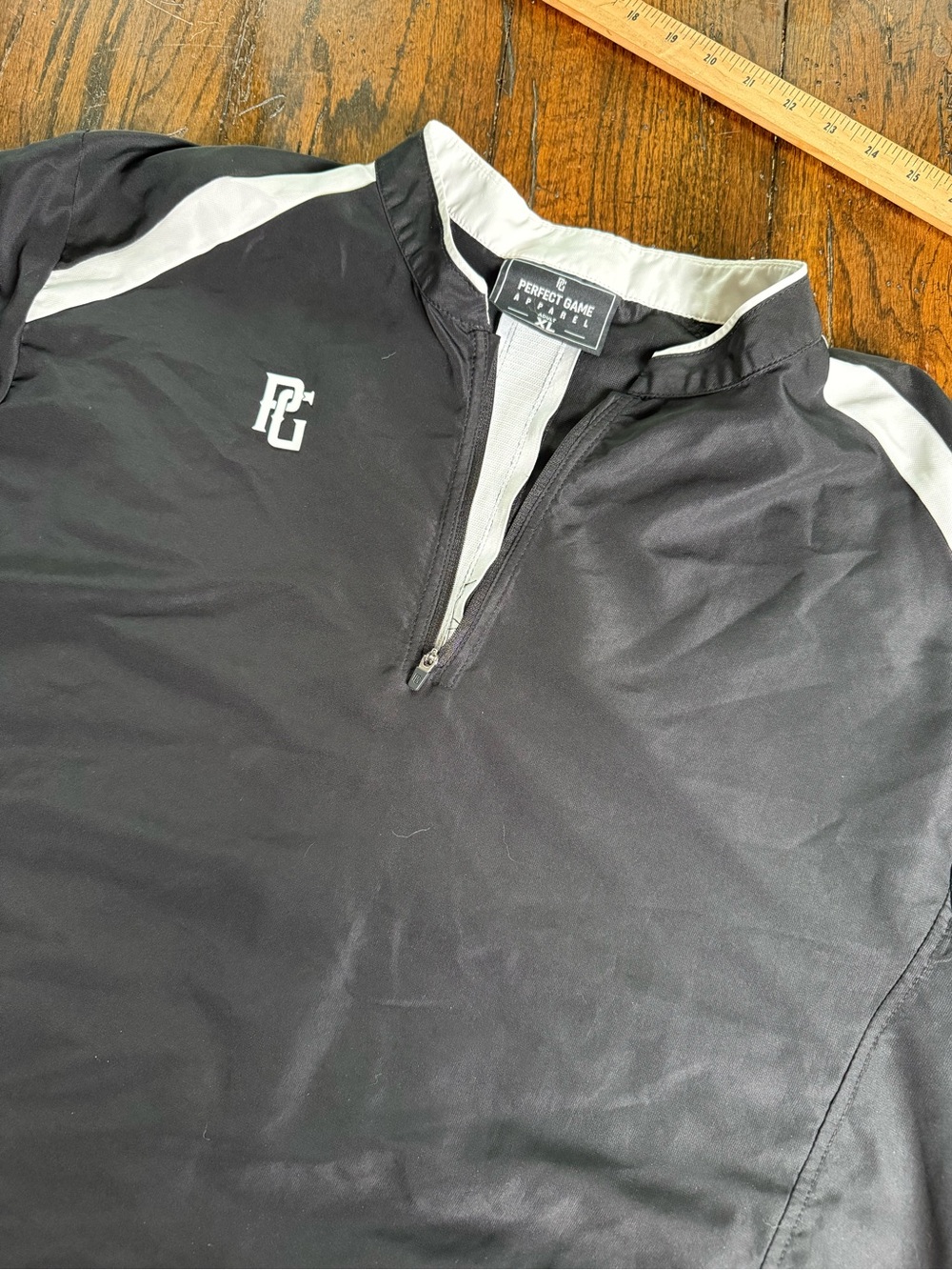 Perfect Game Black & White Quarter-Zip Pullover Short Sleeve XL‎